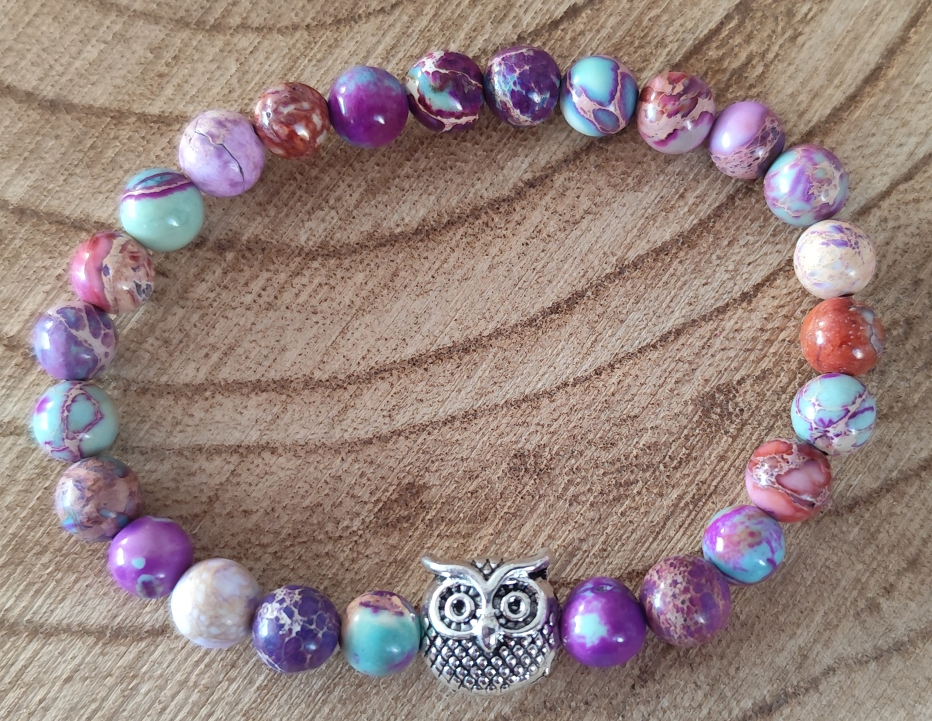 korálky z minerálů - přírodní regalit - mezidíl sova - velikost náramku 14 cm