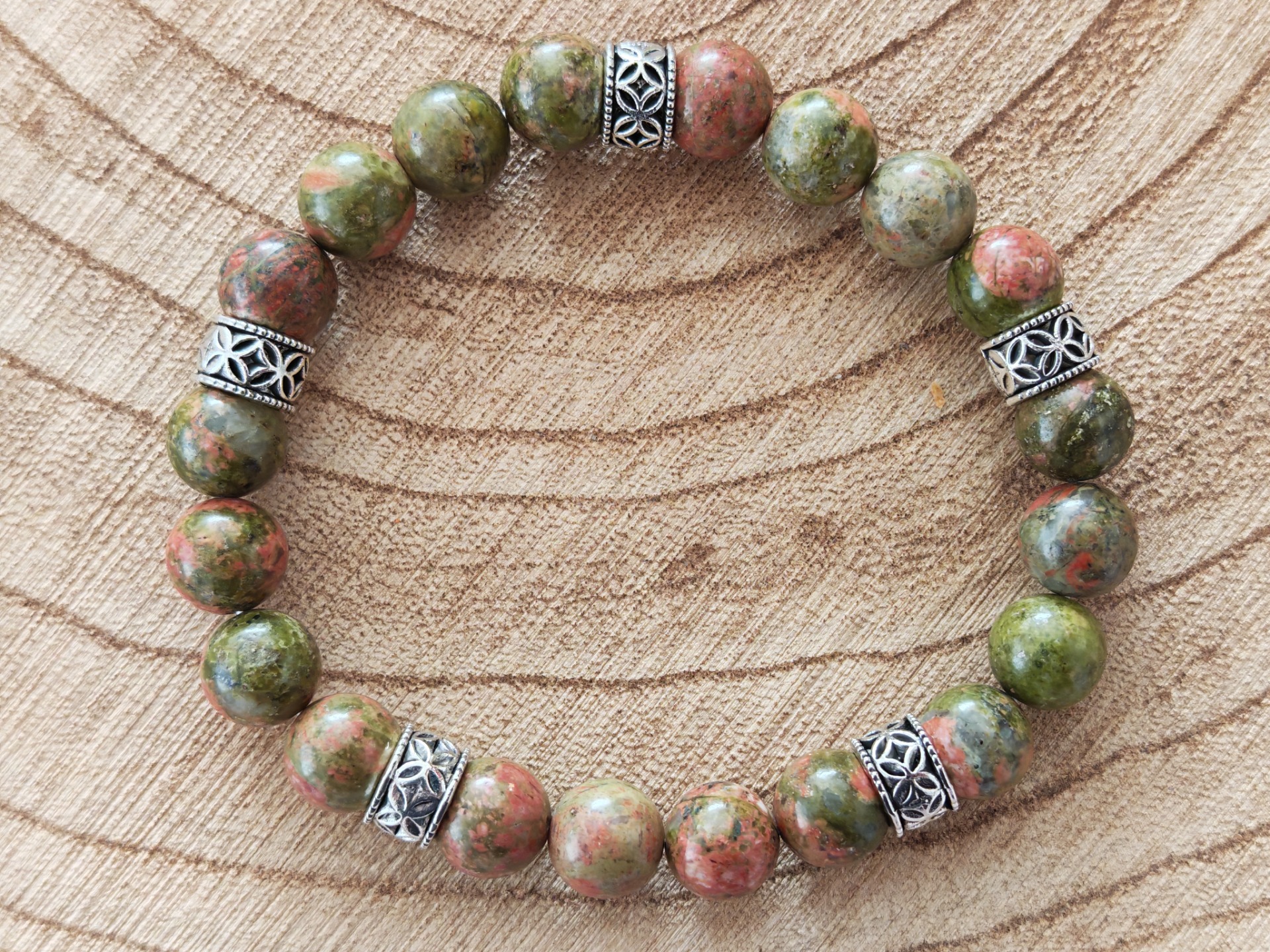 korálky z minerálů - přírodní unakit - velikost náramku 16 cm