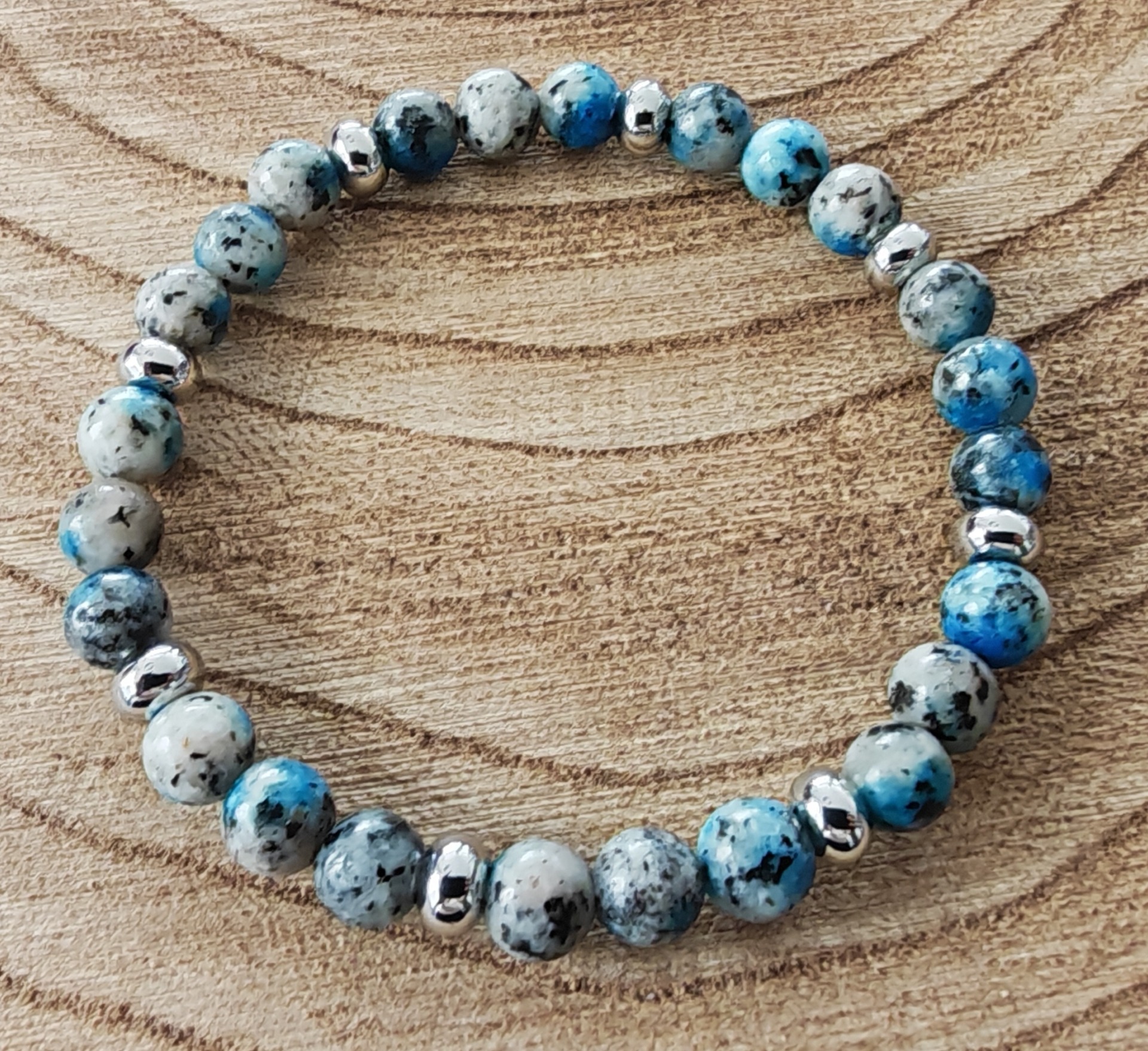 korálky z minerálů - azurit v granitu - velikost náramku 15-16 cm